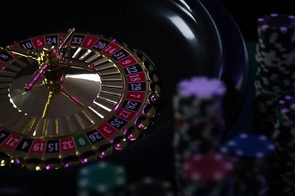 Phoenix Rises slot game interface showing five reels and symbol grid